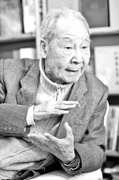 “北极光”奖获得者许渊冲：翻译改变世界
