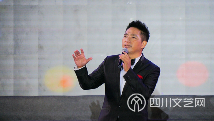 李浩仟男声独唱《父亲》.jpg