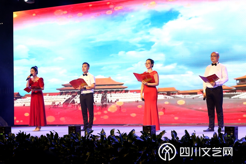 配乐诗朗诵（不忘初心）_副本.jpg