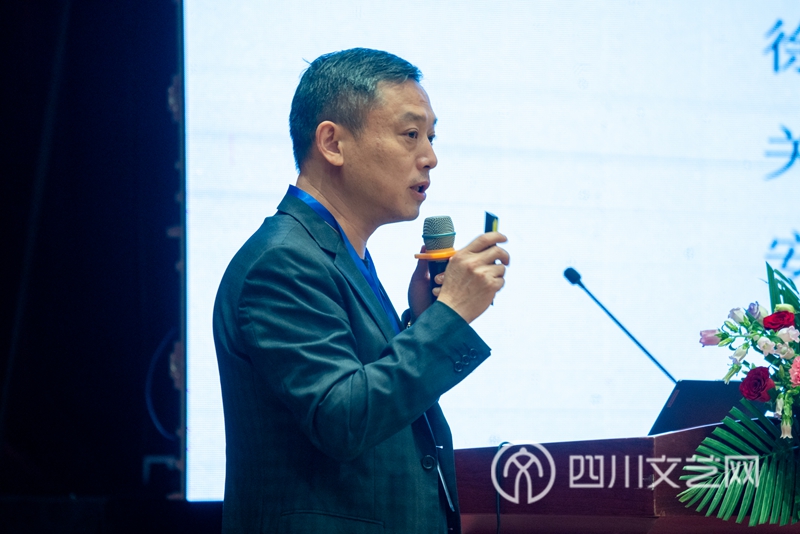 何桂彦.jpg
