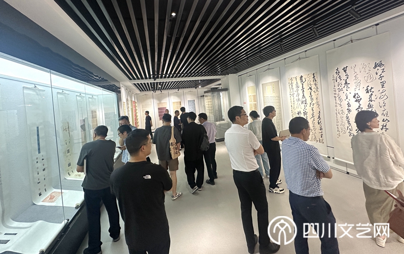 微信图片_20240602200909_副本.jpg